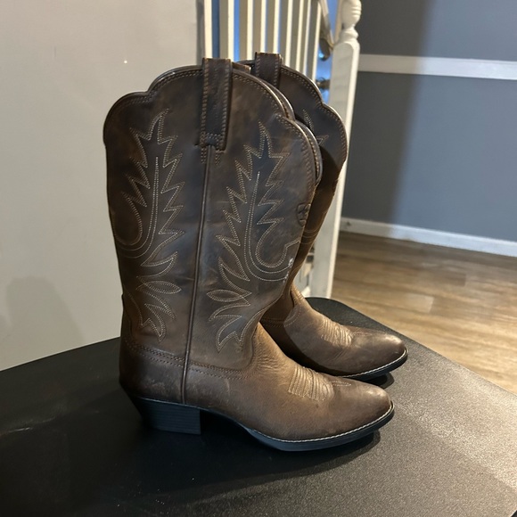 Ariat Heritage R Toe Western Boots - Picture 1 of 9